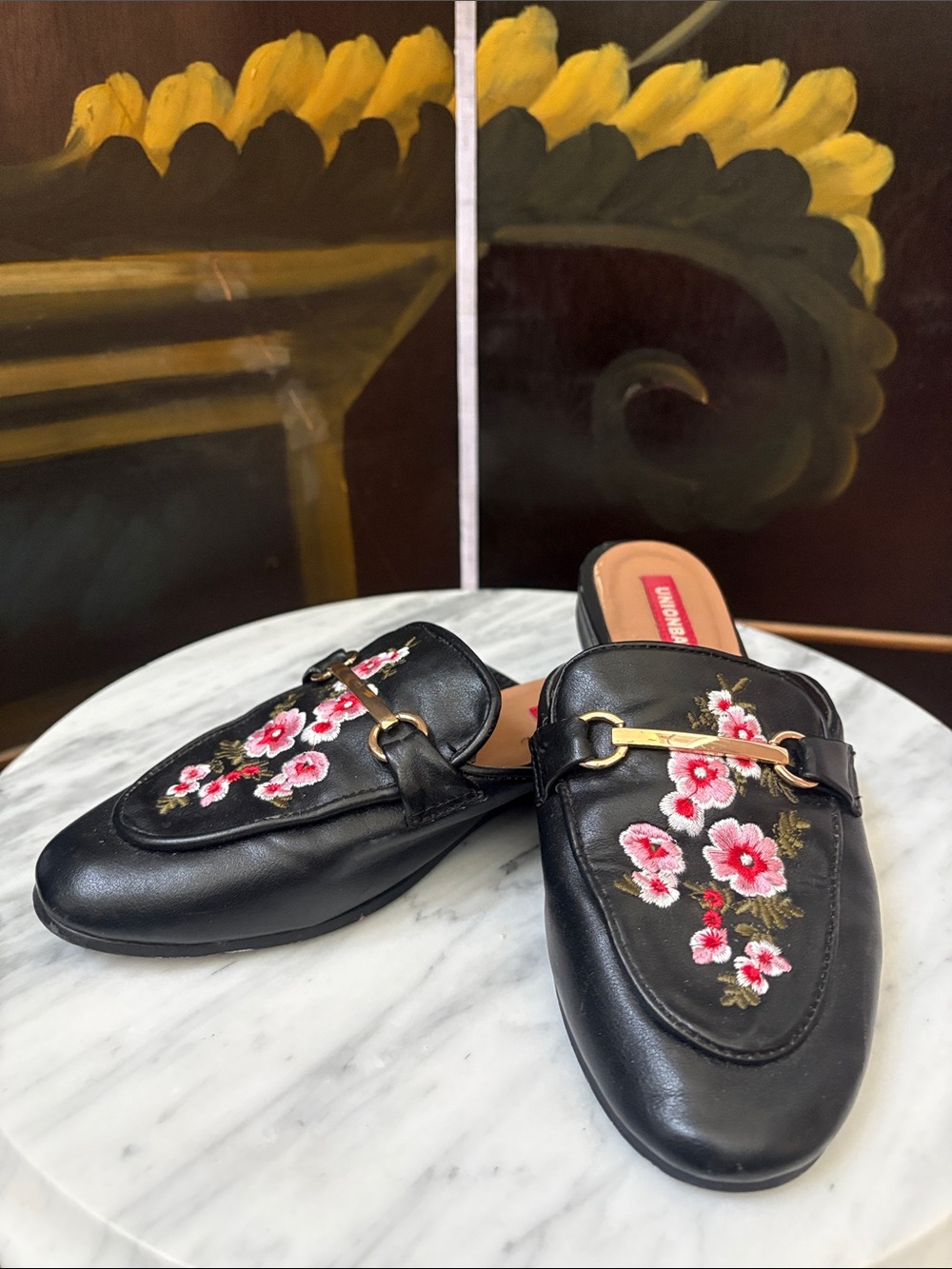 UNIONBAY Black Floral Embroidered Slip-On Mules
